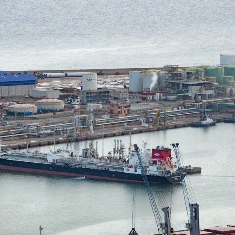 EGAML2CHDBDD7M2CXLFPHFXUSY